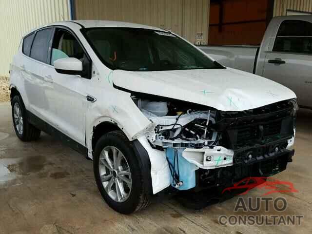 FORD ESCAPE 2017 - 1FMCU0GD6HUC78220