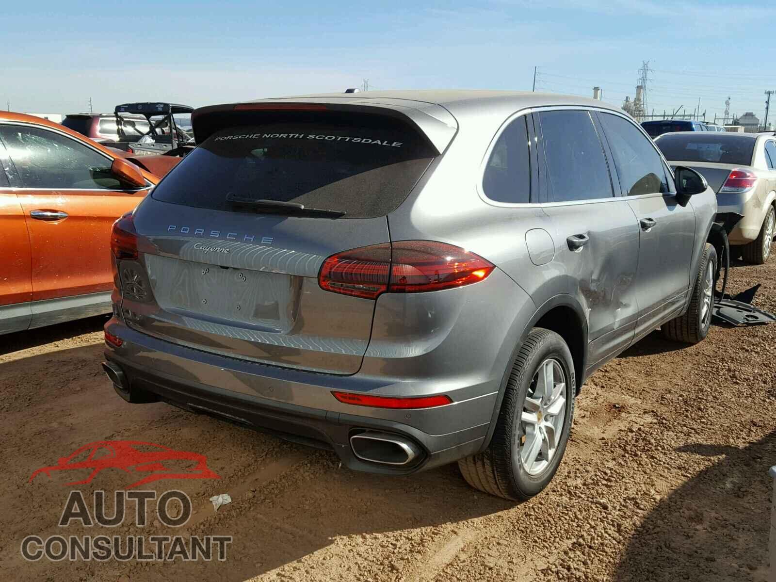 PORSCHE CAYENNE 2018 - WP1AA2A26JKA02935