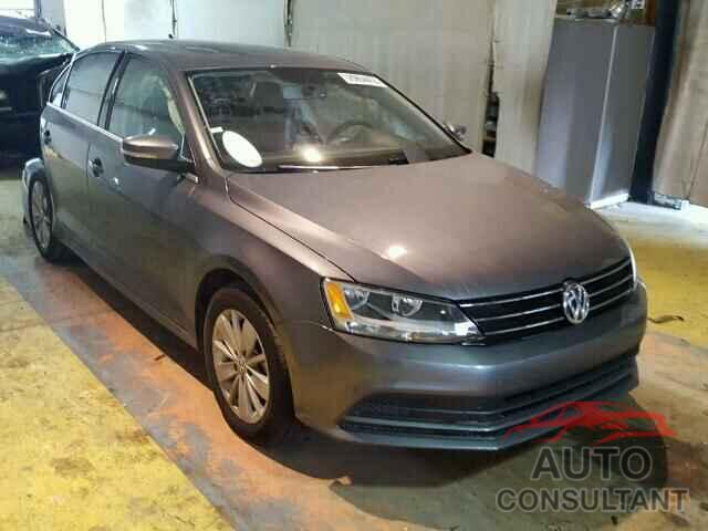 VOLKSWAGEN JETTA 2015 - 3VWD17AJ4FM249046