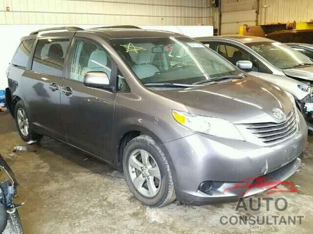 TOYOTA SIENNA 2015 - 5TDKK3DC9FS609604