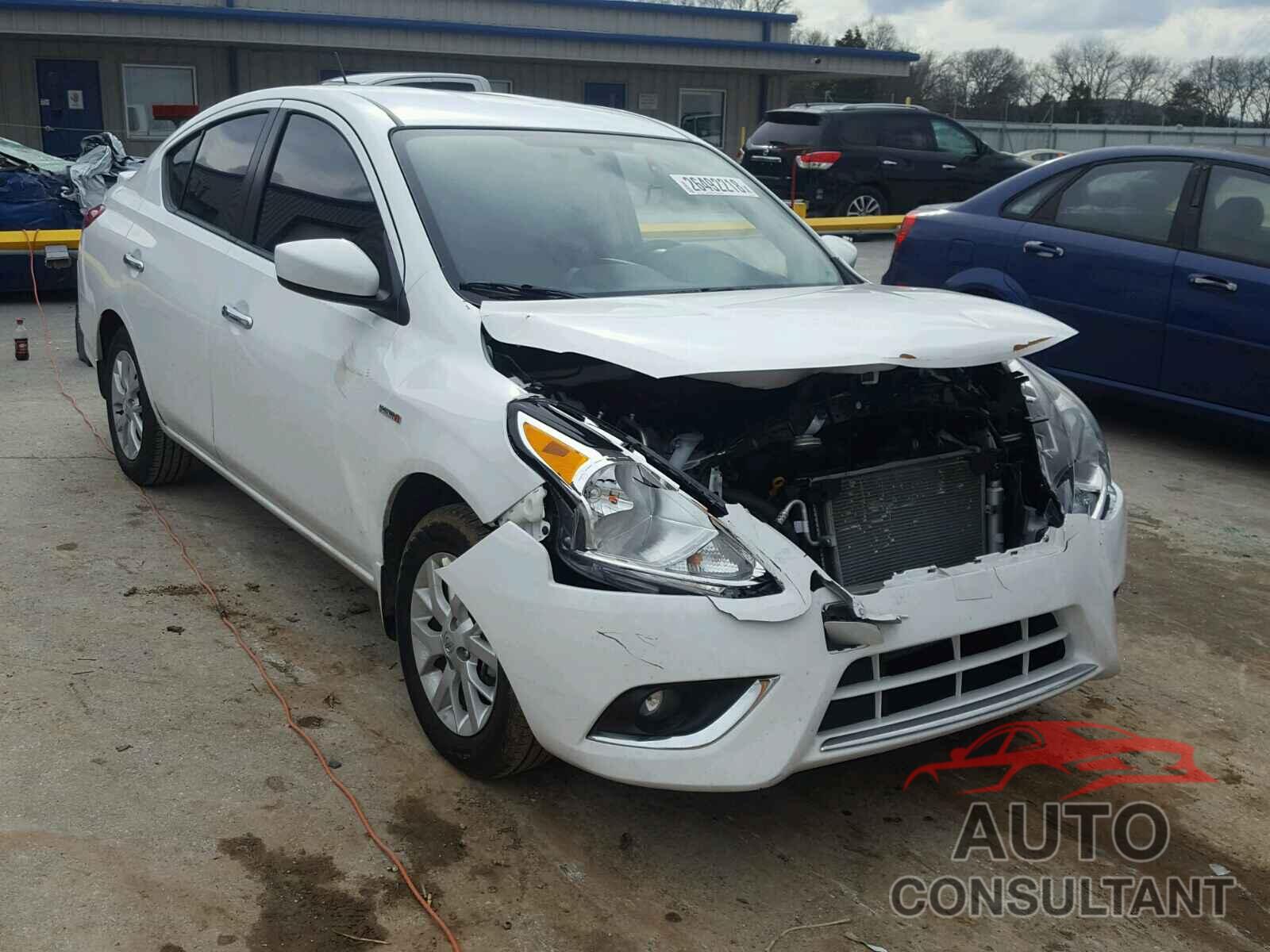 NISSAN VERSA 2017 - 3N1CN7AP9HL857048