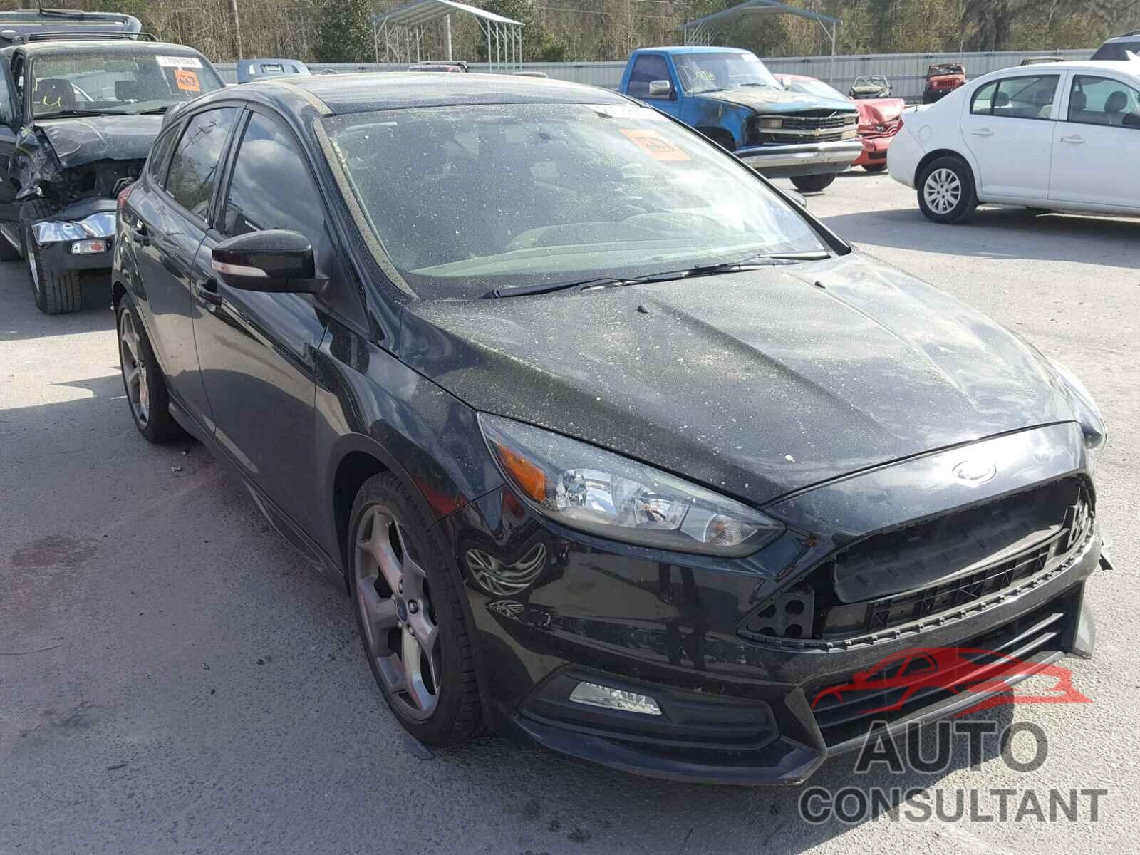 FORD FOCUS 2015 - 1FADP3L99FL227399