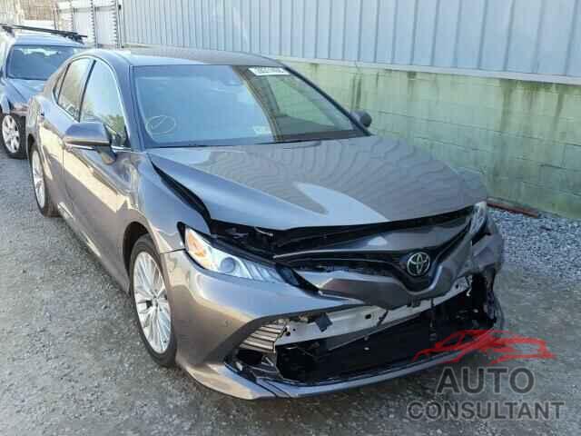 TOYOTA CAMRY 2018 - 4T1B11HK0JU510324