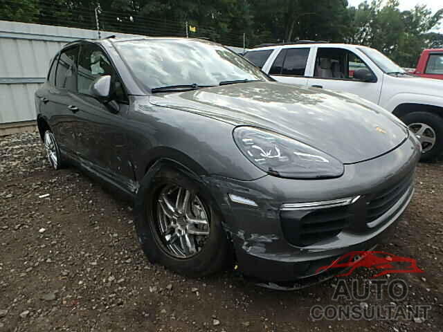 PORSCHE CAYENNE 2015 - WP1AB2A20FLA60067