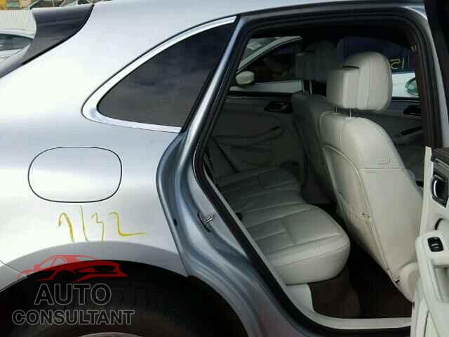 PORSCHE MACAN 2015 - WP1AB2A52FLB41307