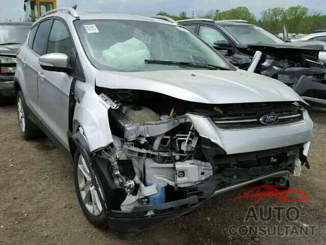FORD ESCAPE 2015 - 1FMCU9J94FUC67304