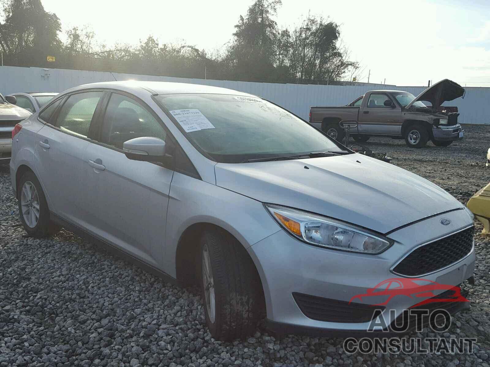 FORD FOCUS 2015 - 1FADP3F29FL243519