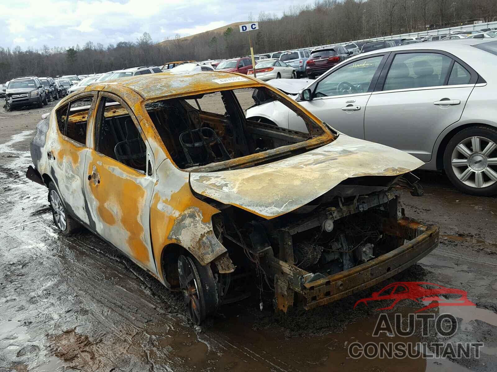 NISSAN VERSA 2017 - 3N1CN7AP1HL859313