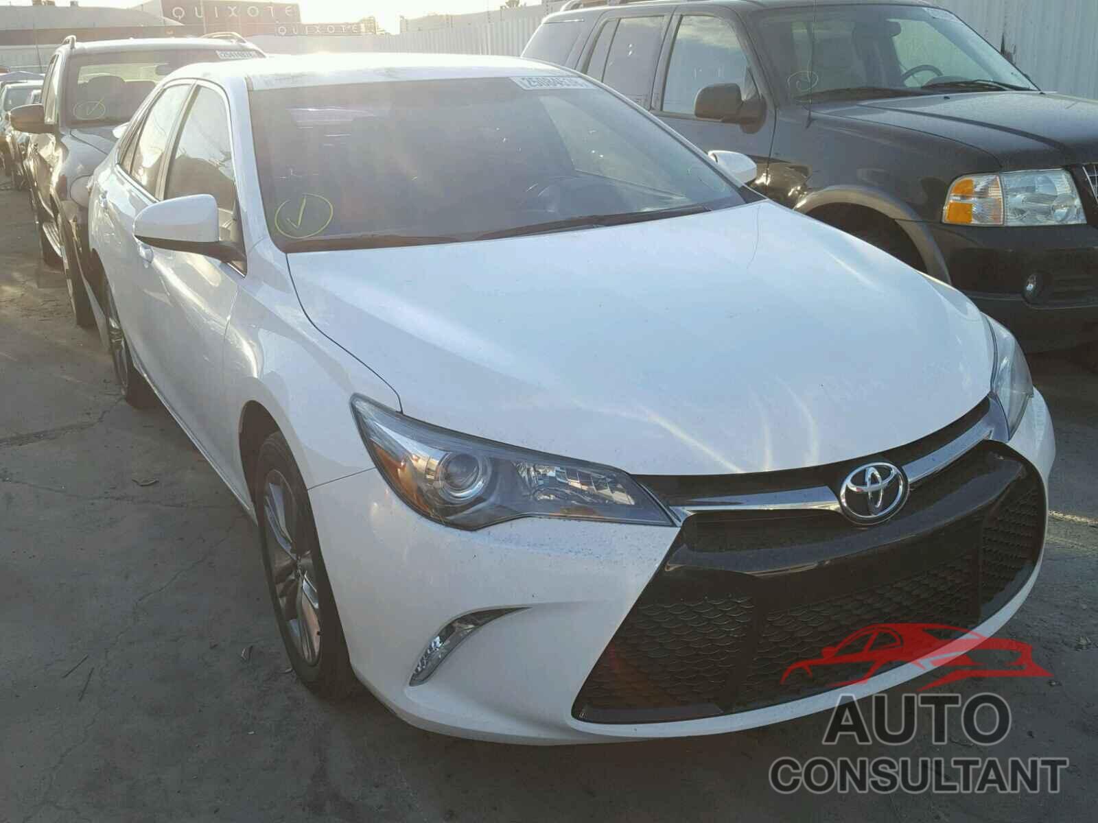 TOYOTA CAMRY 2015 - 4T1BF1FK2FU077486