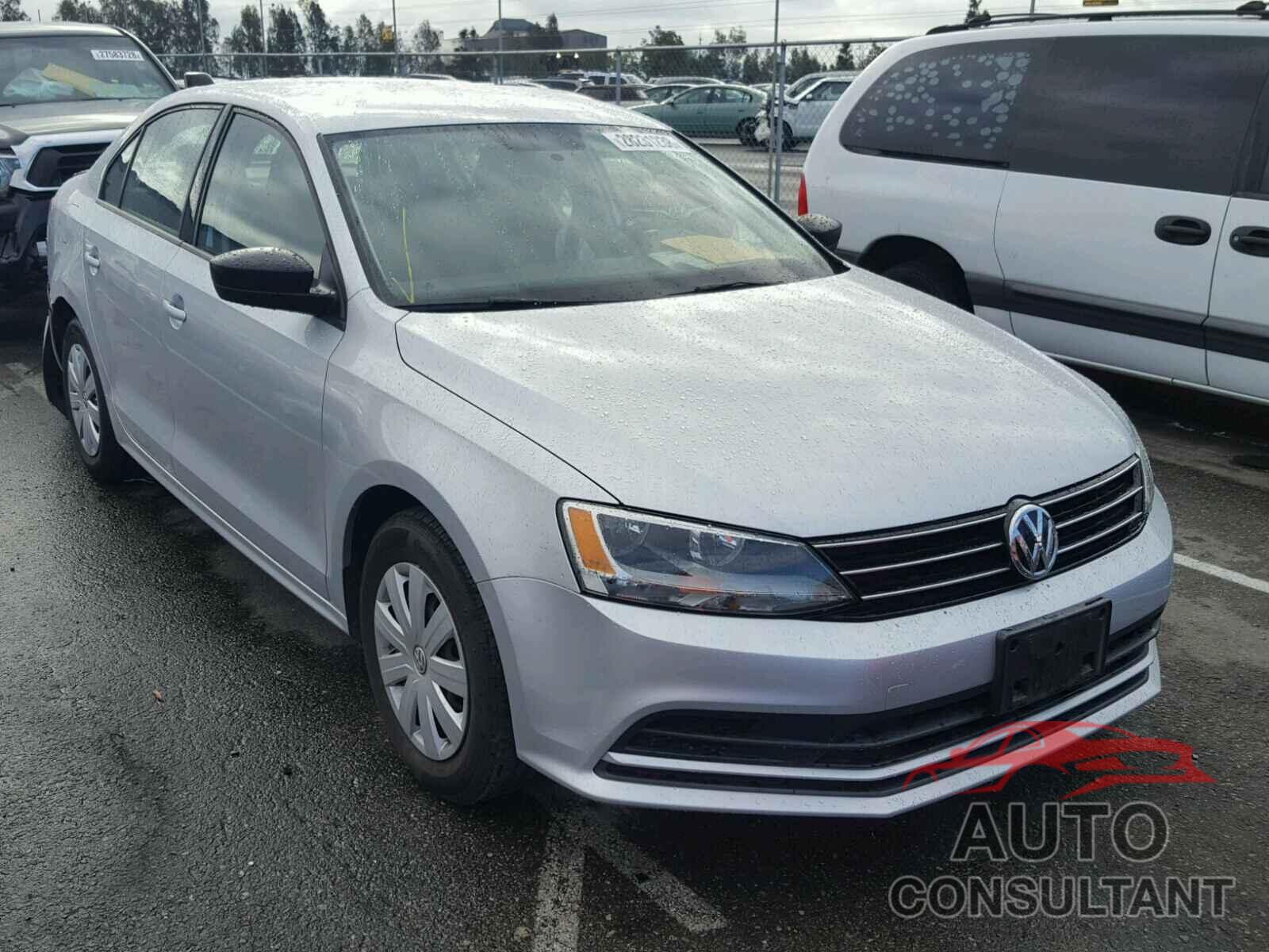 VOLKSWAGEN JETTA 2015 - 3VW1K7AJ4FM271788