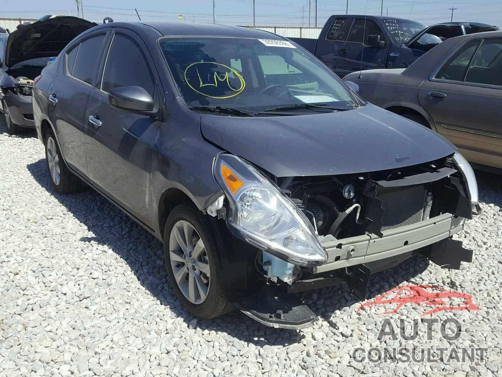 NISSAN VERSA 2017 - 3N1CN7AP0HL879939