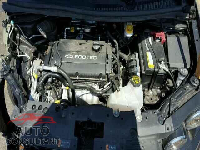CHEVROLET SONIC 2015 - 1G1JC6SG3F4132995