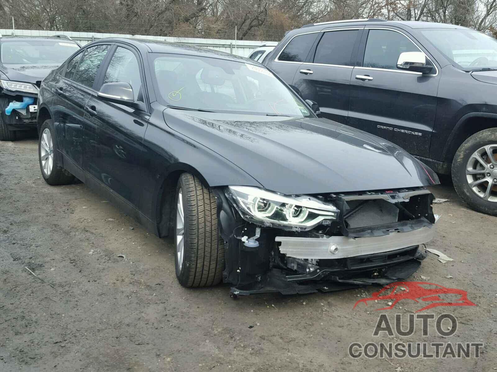 BMW 3 SERIES 2018 - WBA8E5G50JNU47626