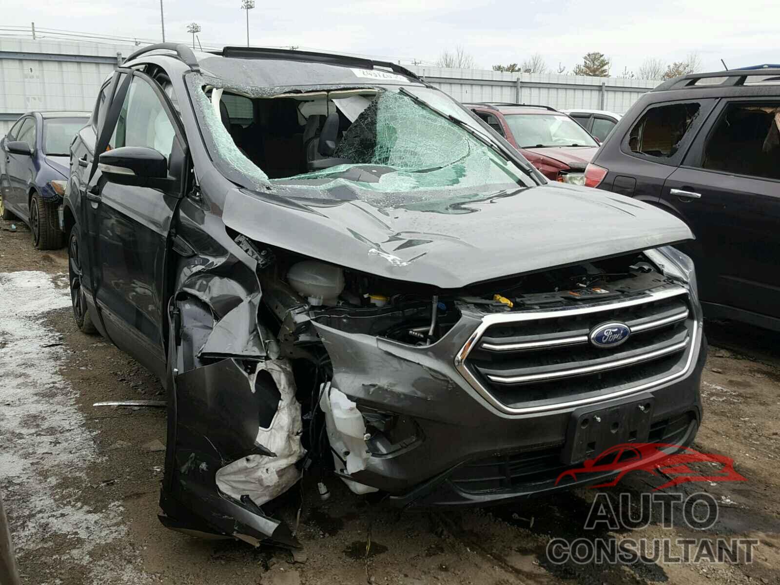 FORD ESCAPE 2017 - 1FMCU9J9XHUD16198