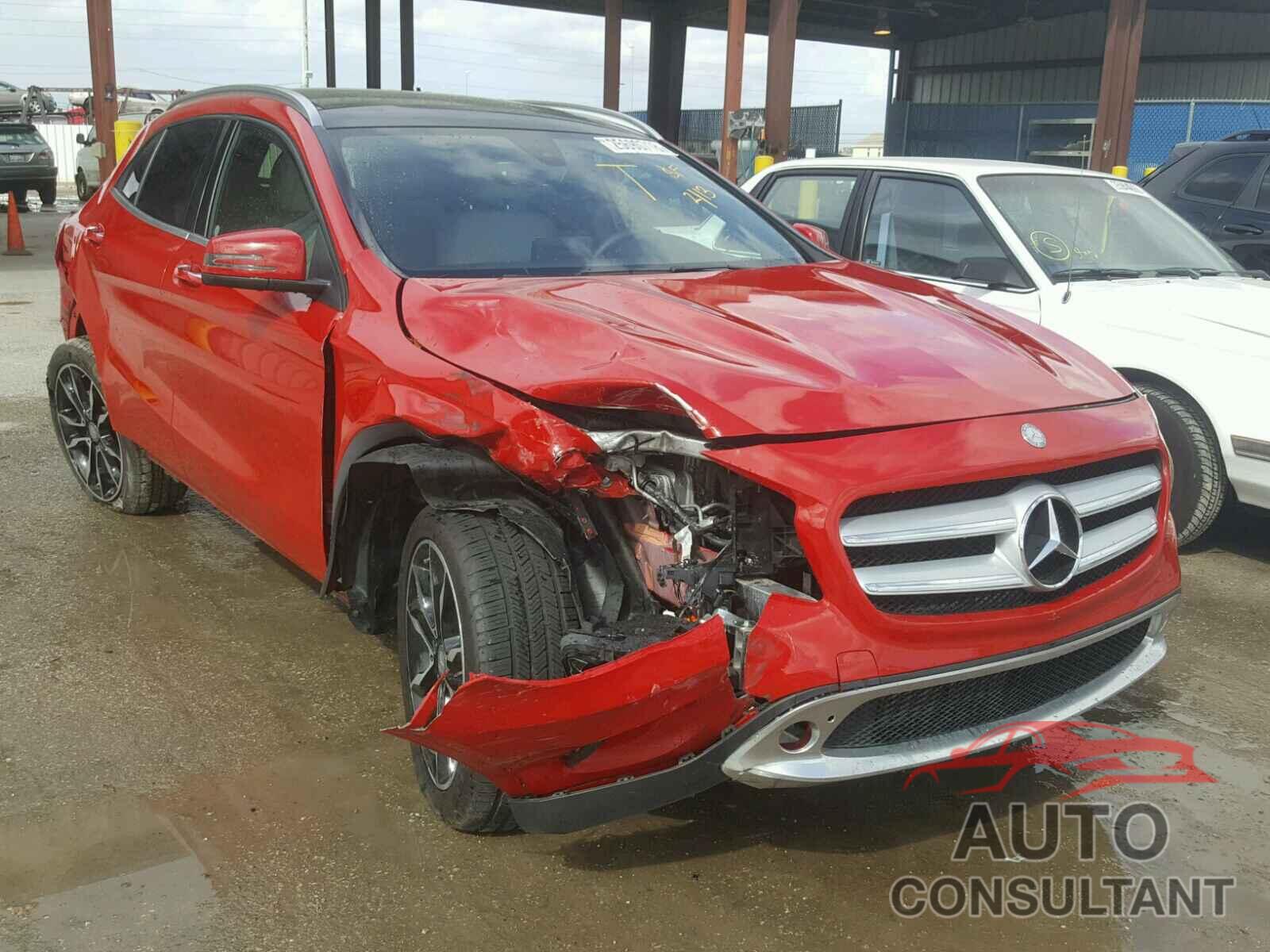 MERCEDES-BENZ GLA250 2016 - WDCTG4EBXGJ261967
