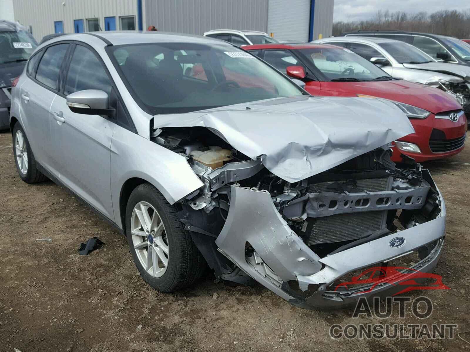 FORD FOCUS 2015 - 1FADP3K2XFL223656