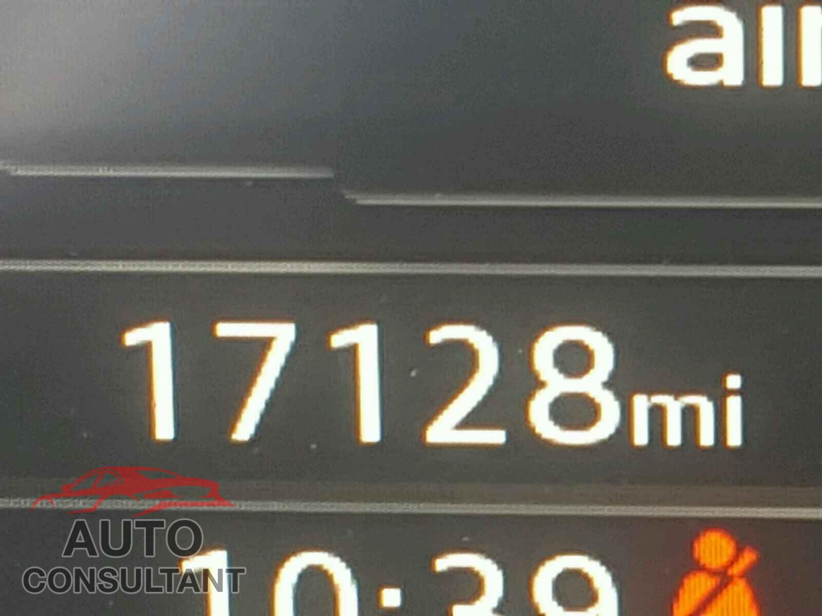AUDI Q7 2017 - WA1LAAF73HD024473