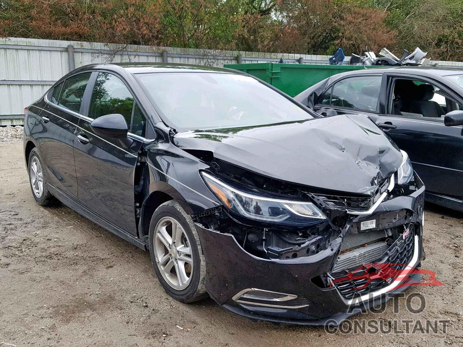 CHEVROLET CRUZE 2017 - 1G1BE5SM4H7278113
