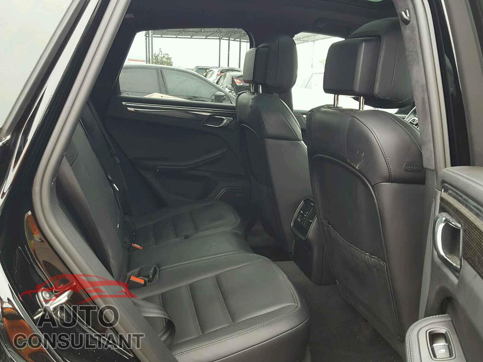 PORSCHE MACAN 2015 - WP1AF2A51FLB47409