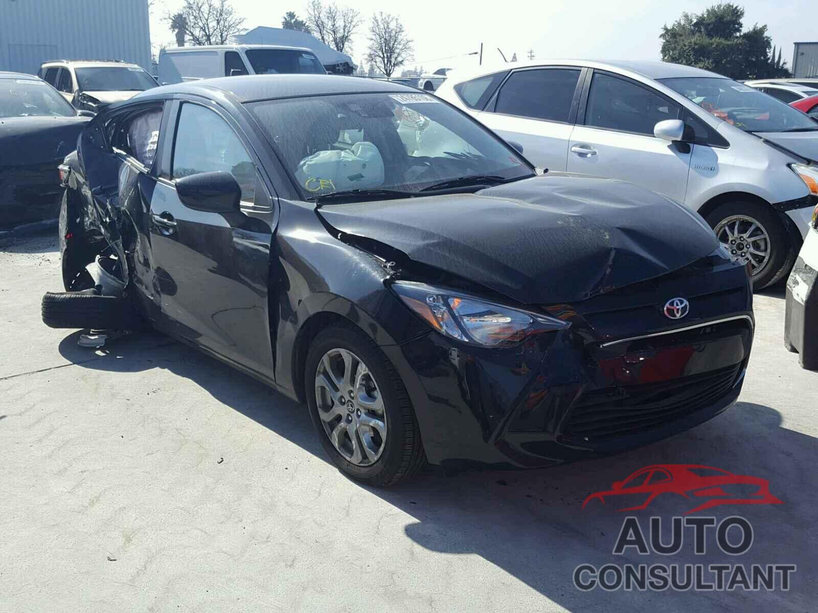 TOYOTA YARIS 2017 - 3MYDLBYV8HY181727