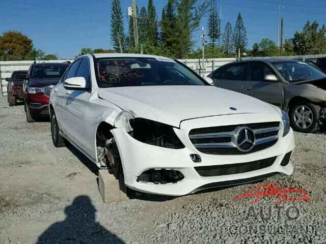 MERCEDES-BENZ C300 2016 - 55SWF4JB2GU177966