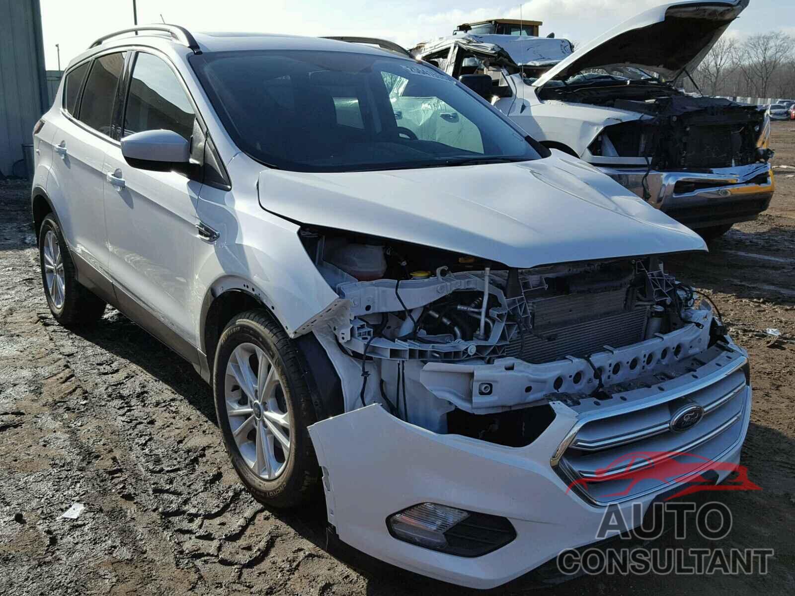 FORD ESCAPE 2017 - 1FMCU0GDXHUE32587