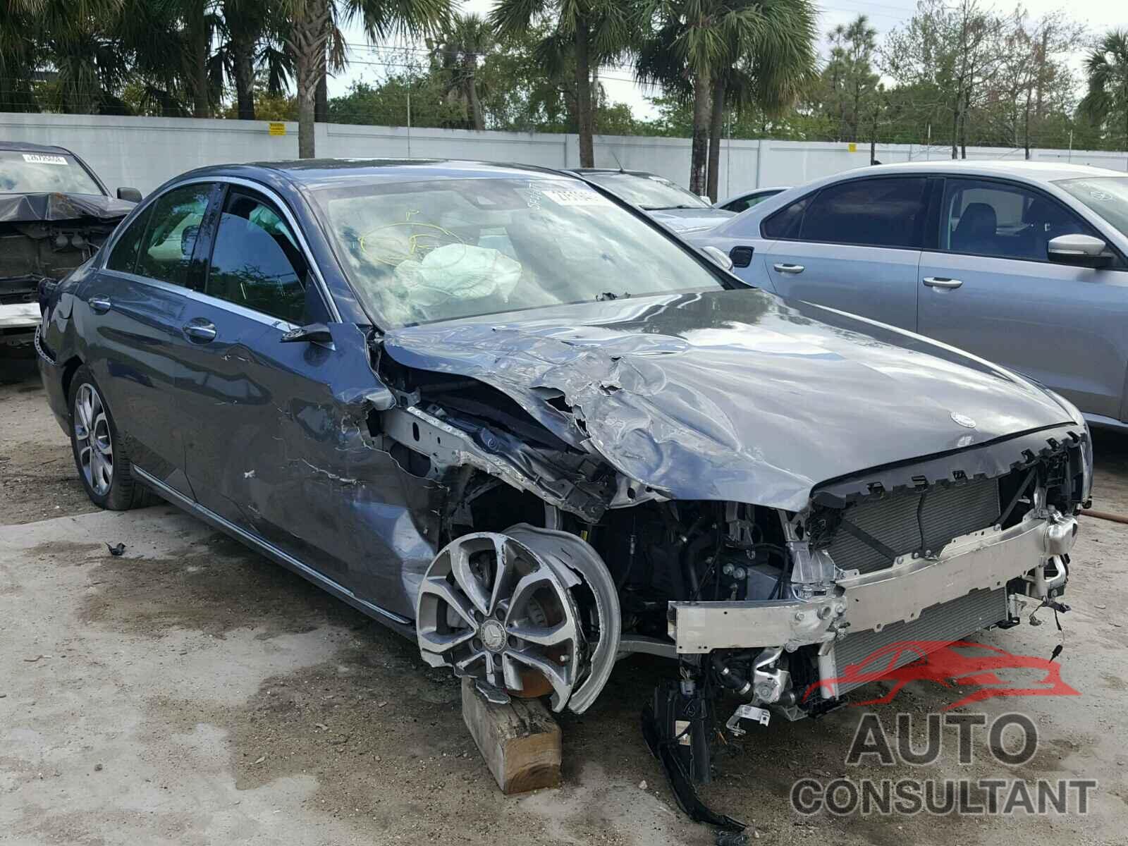 MERCEDES-BENZ C300 2017 - 55SWF4JB5HU194584