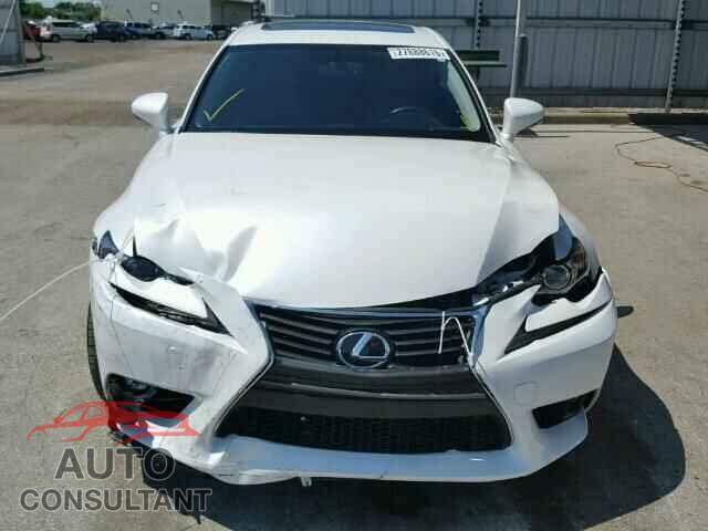 LEXUS IS250 2015 - JTHBF1D20F5057348