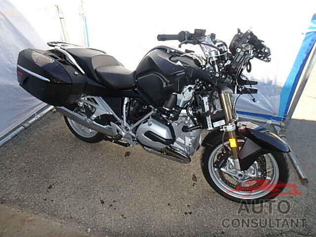 BMW MOTORCYCLE 2015 - WB10A1304FZ192717