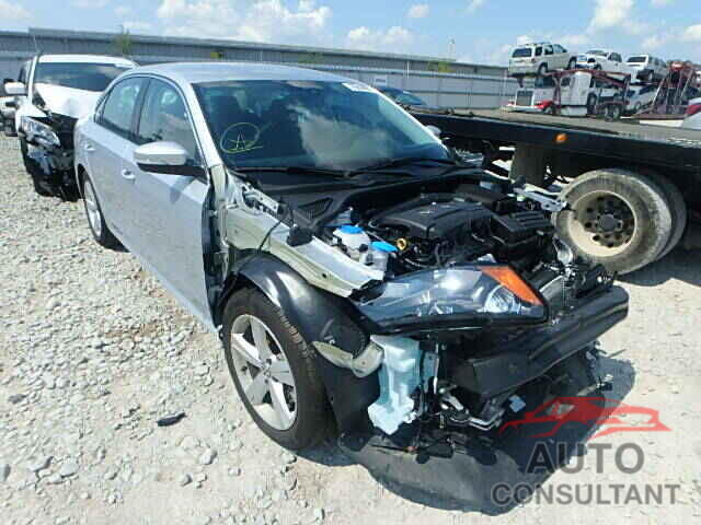VOLKSWAGEN PASSAT 2015 - 1VWAT7A31FC114137