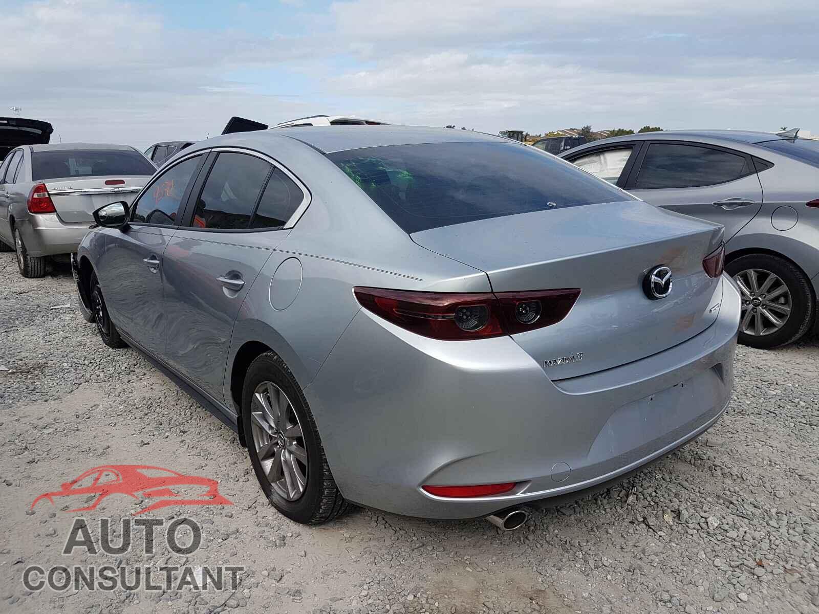 MAZDA 3 2019 - 3MZBPABL4KM111276