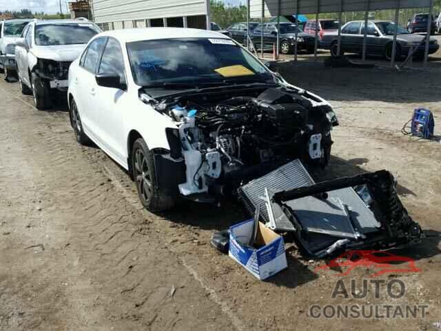 VOLKSWAGEN JETTA 2015 - 3VWD17AJXFM300629
