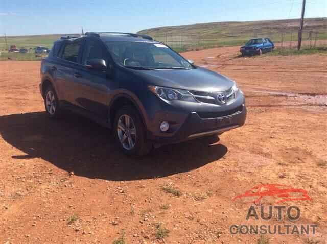 TOYOTA RAV4 2015 - JTMRFREV9FJ019745
