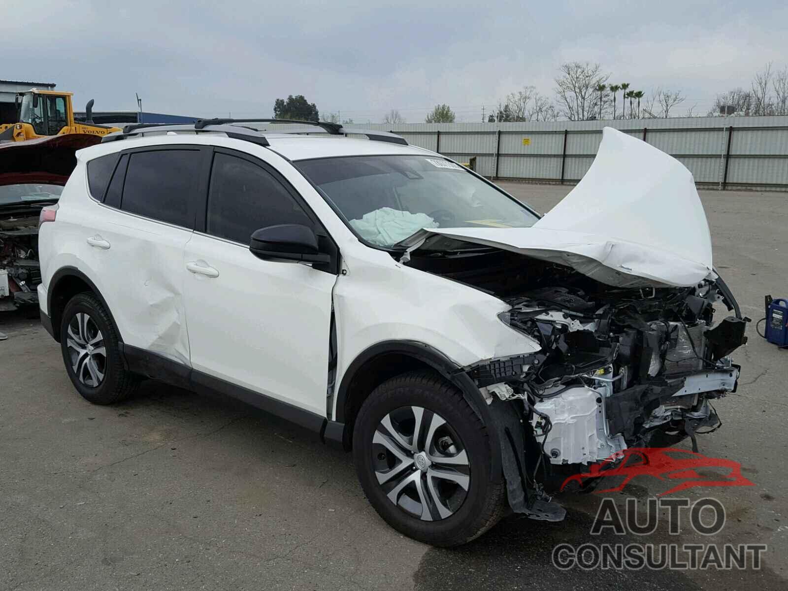 TOYOTA RAV4 2017 - JTMZFREV5HJ123135