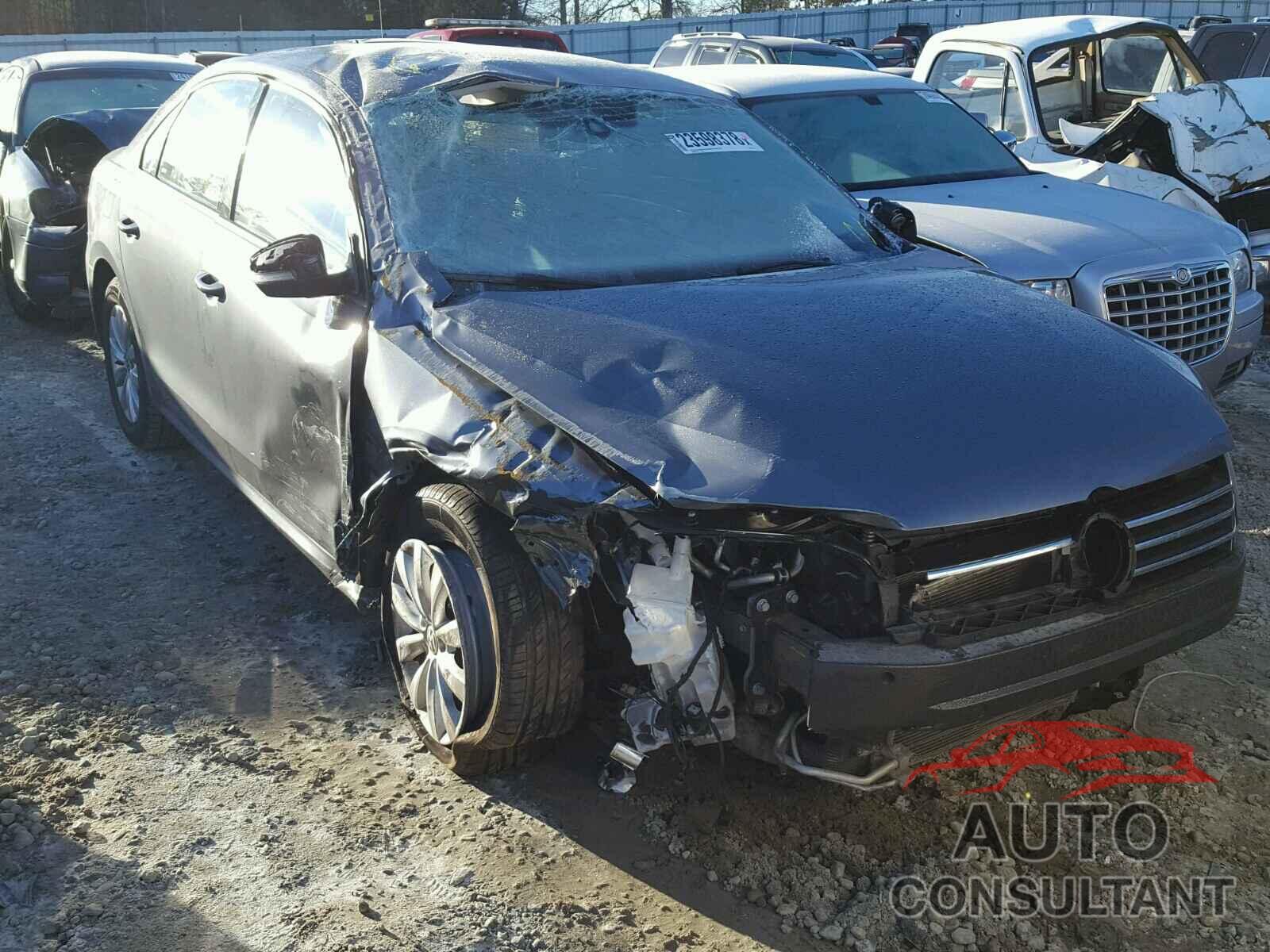 VOLKSWAGEN PASSAT 2015 - 1VWAS7A33FC024748
