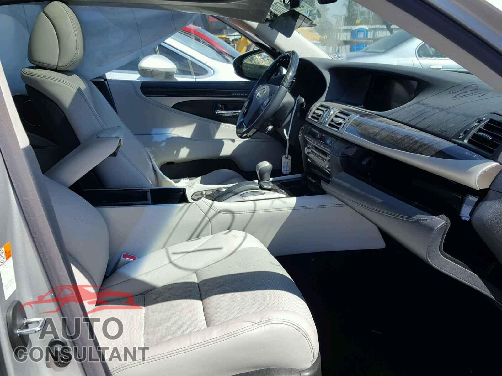 LEXUS LS460 2017 - JTHBL5EF4H5146019