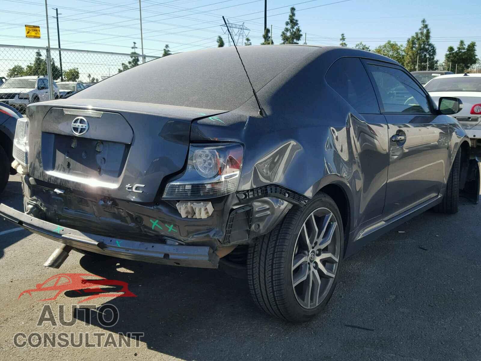 TOYOTA SCION 2015 - JTKJF5C75FJ011502