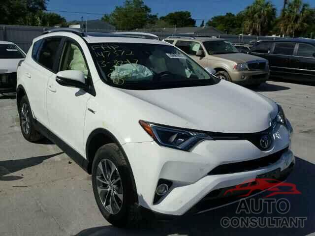 TOYOTA RAV4 2017 - JTMRJREV0HD072284