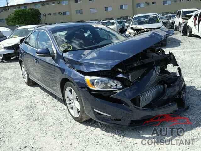 VOLVO S60 2015 - YV140MFKXF2368582