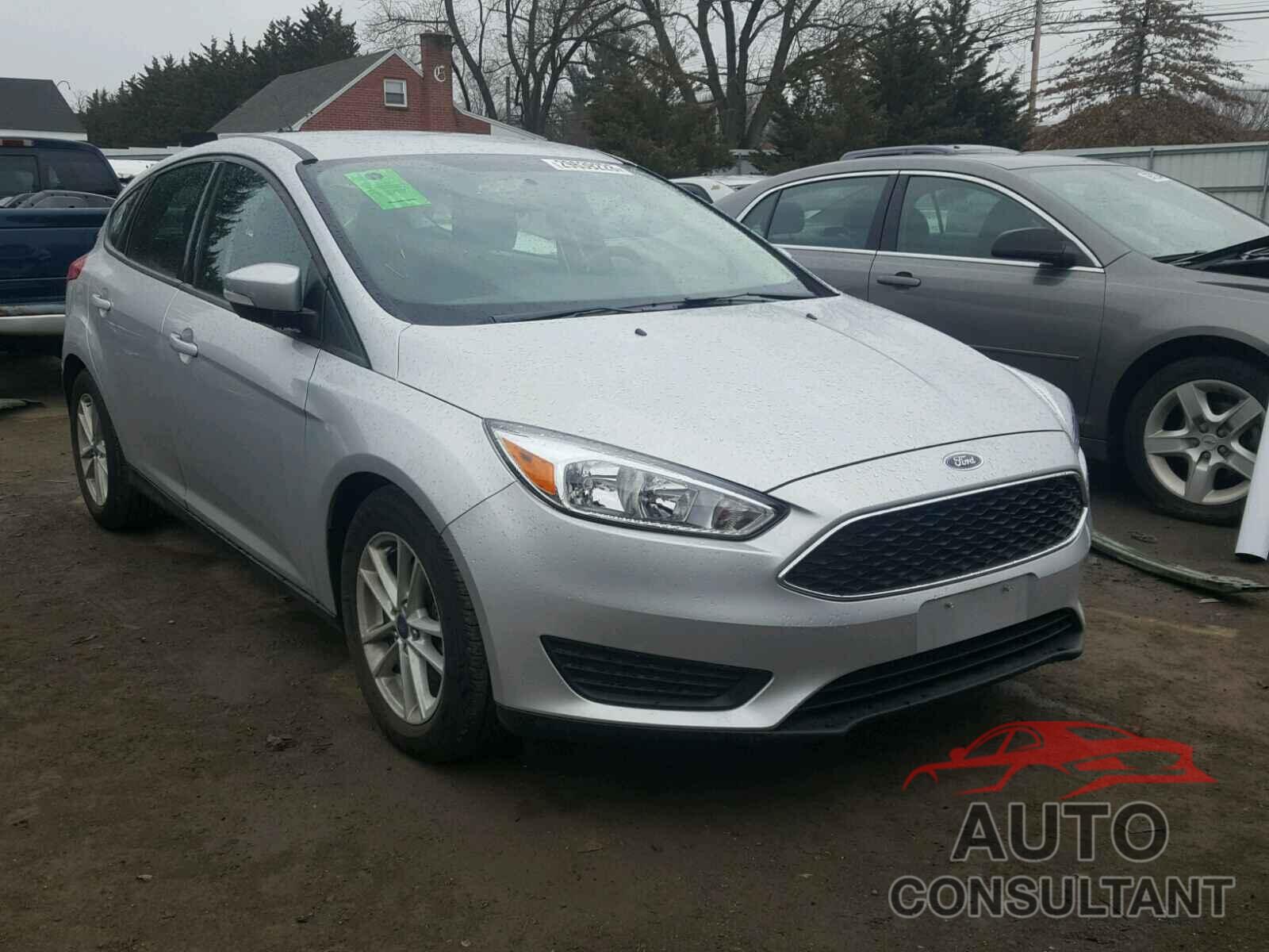 FORD FOCUS 2017 - 1FADP3K23HL208824