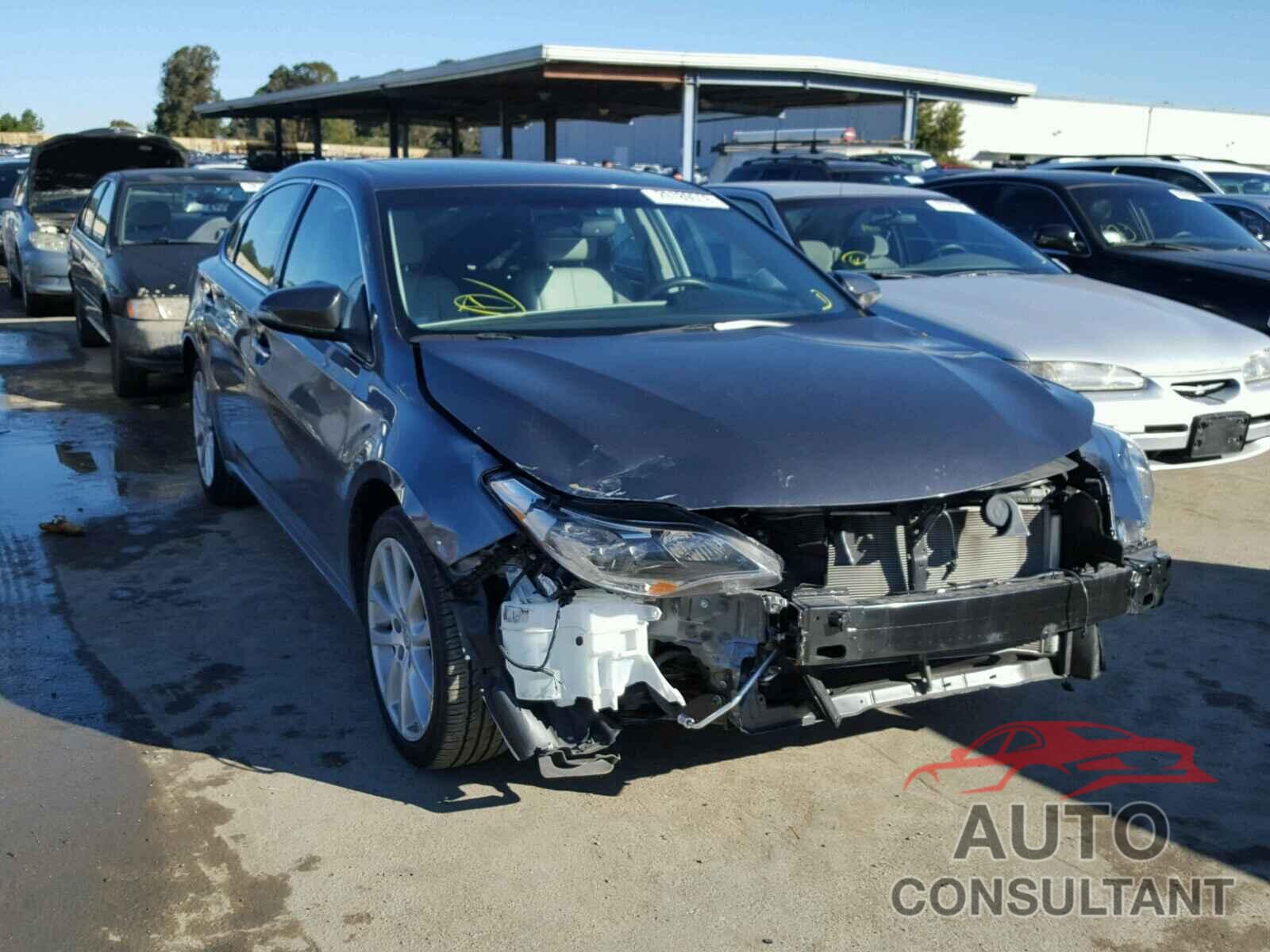 TOYOTA AVALON 2015 - 5YFBURHE8HP653016