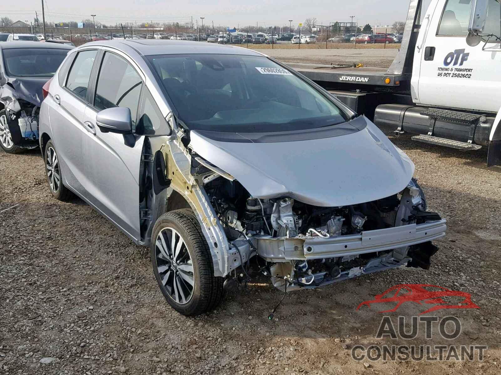 HONDA FIT 2018 - 4S3GTAA60J3742445