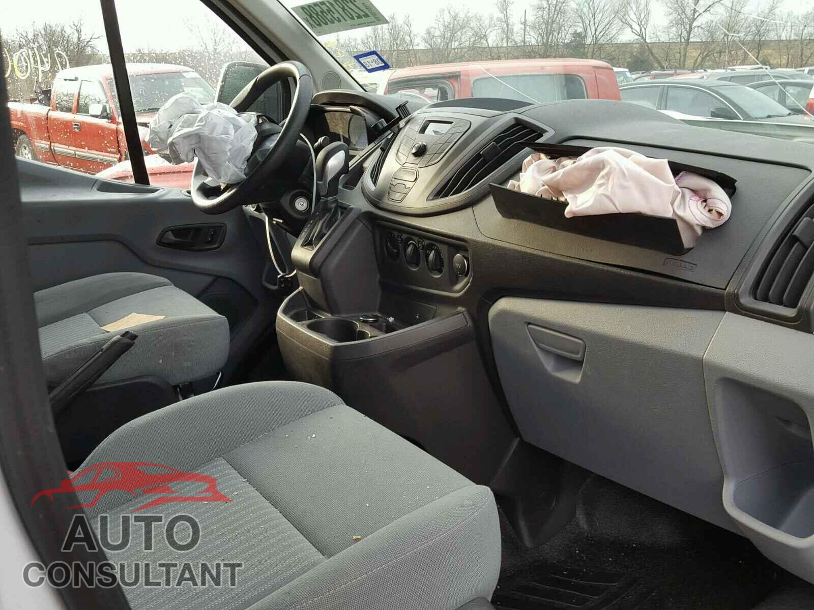 FORD TRANSIT CO 2015 - 1FTNR1ZM2FKA77019