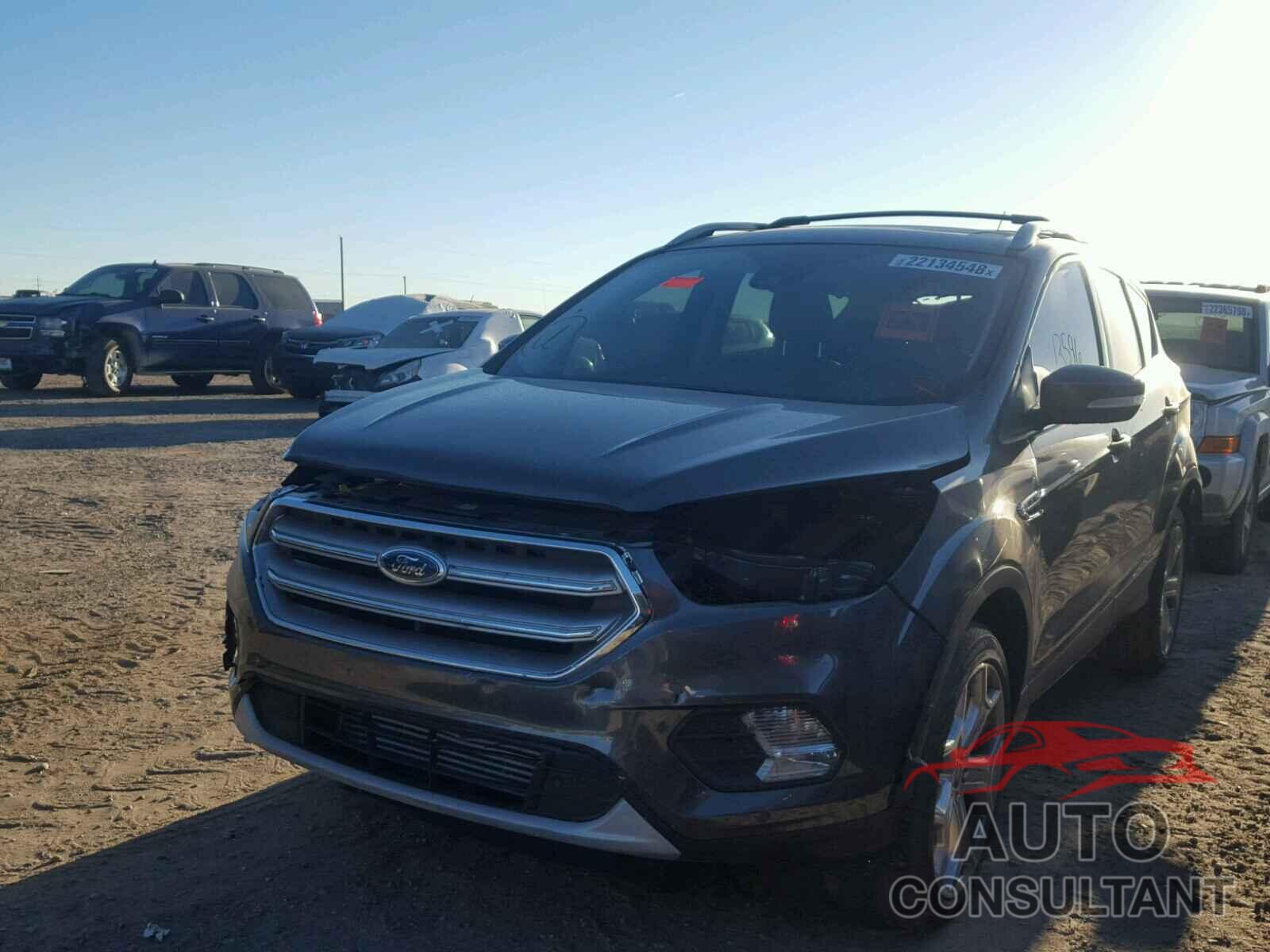 FORD ESCAPE 2017 - 1FMCU9J92HUD84916