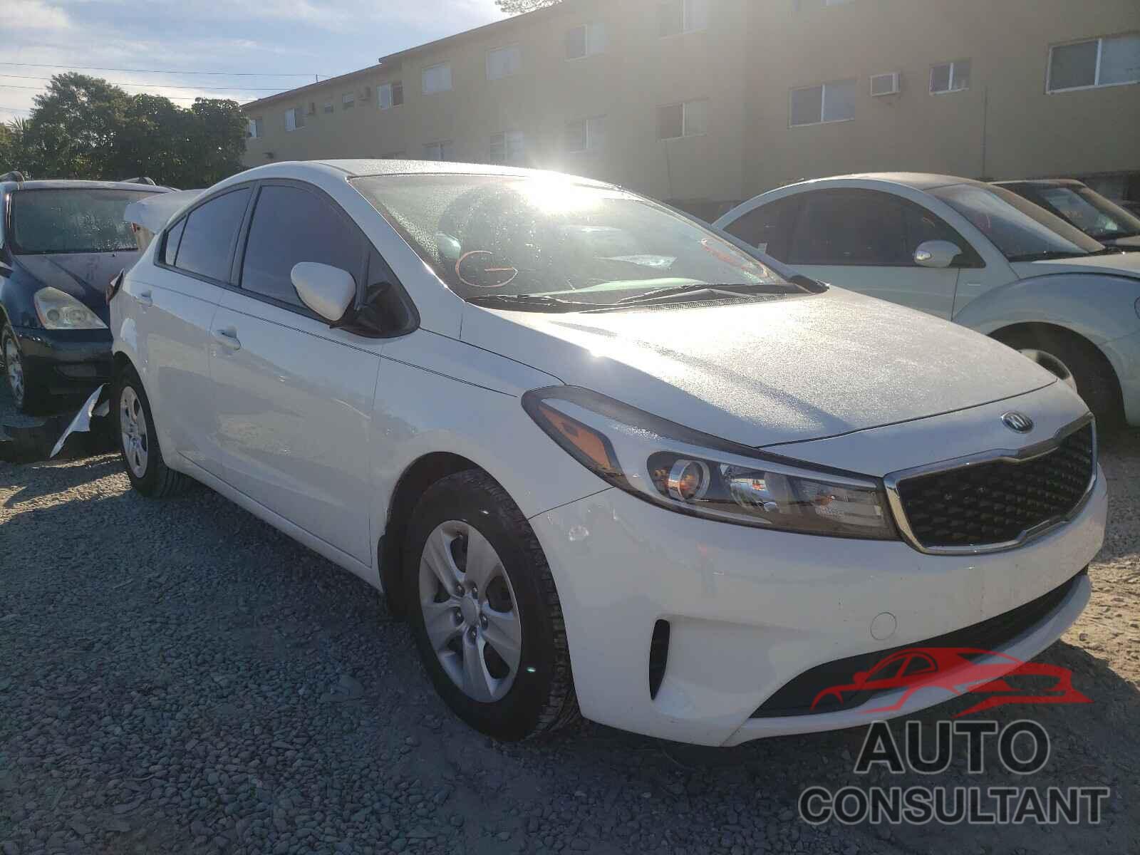 KIA FORTE 2018 - 3KPFK4A76JE245000