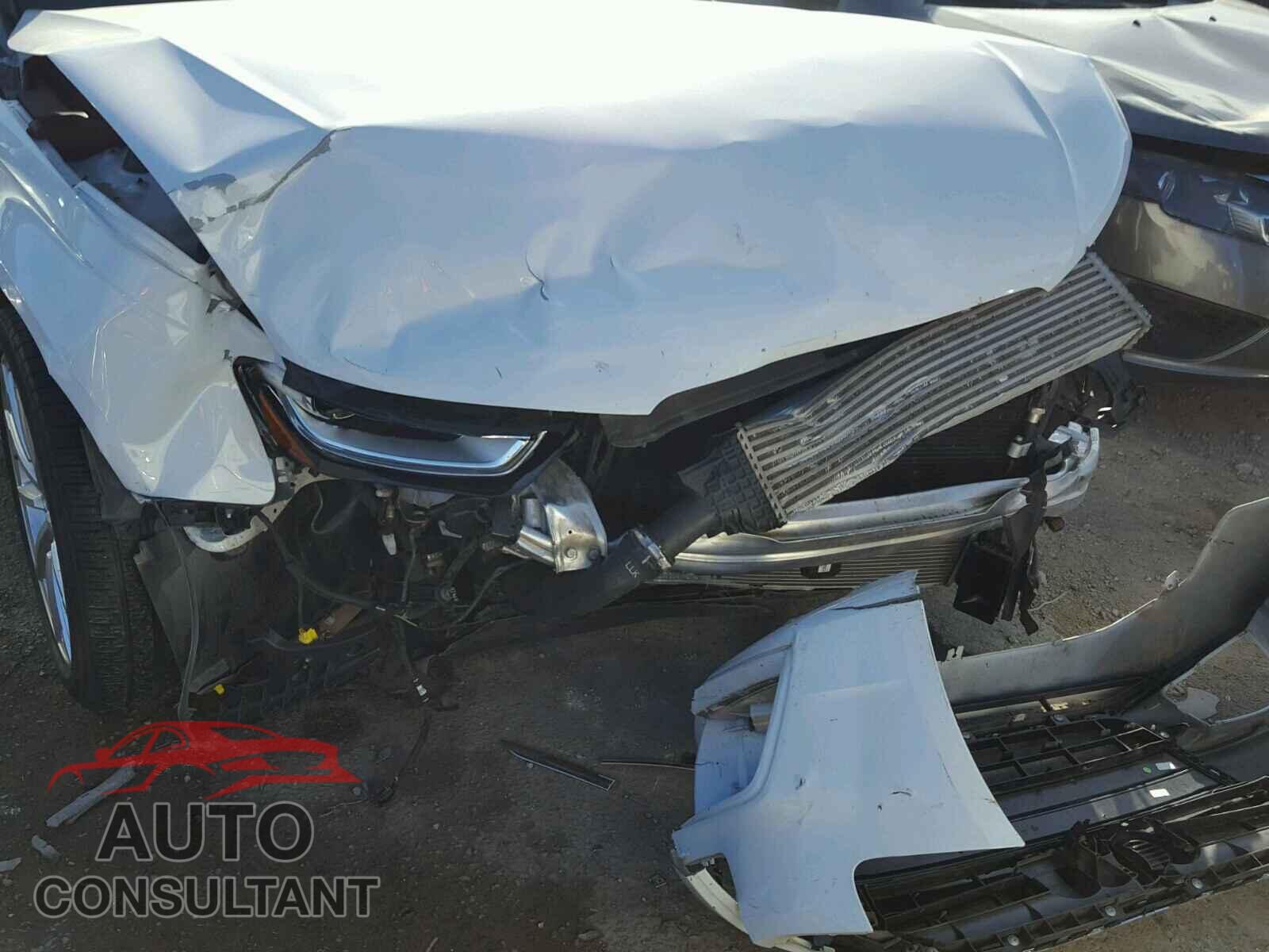 AUDI A4 2014 - WAUFFAFL5EA083844