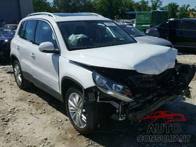 VOLKSWAGEN TIGUAN 2015 - WVGAV7AX2FW573364