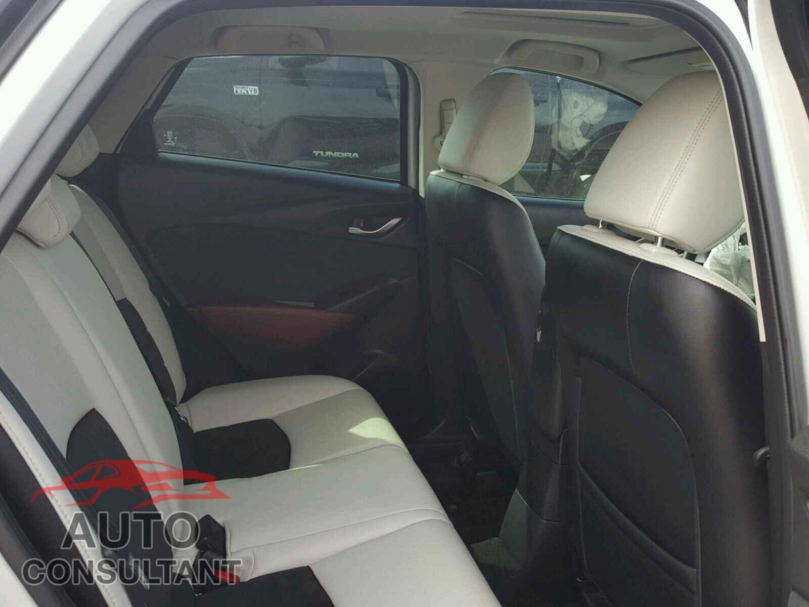 MAZDA CX-3 2017 - JM1DKFD73H0166529