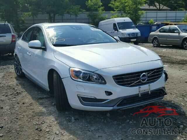 VOLVO S60 2015 - YV149MFM5F2335982