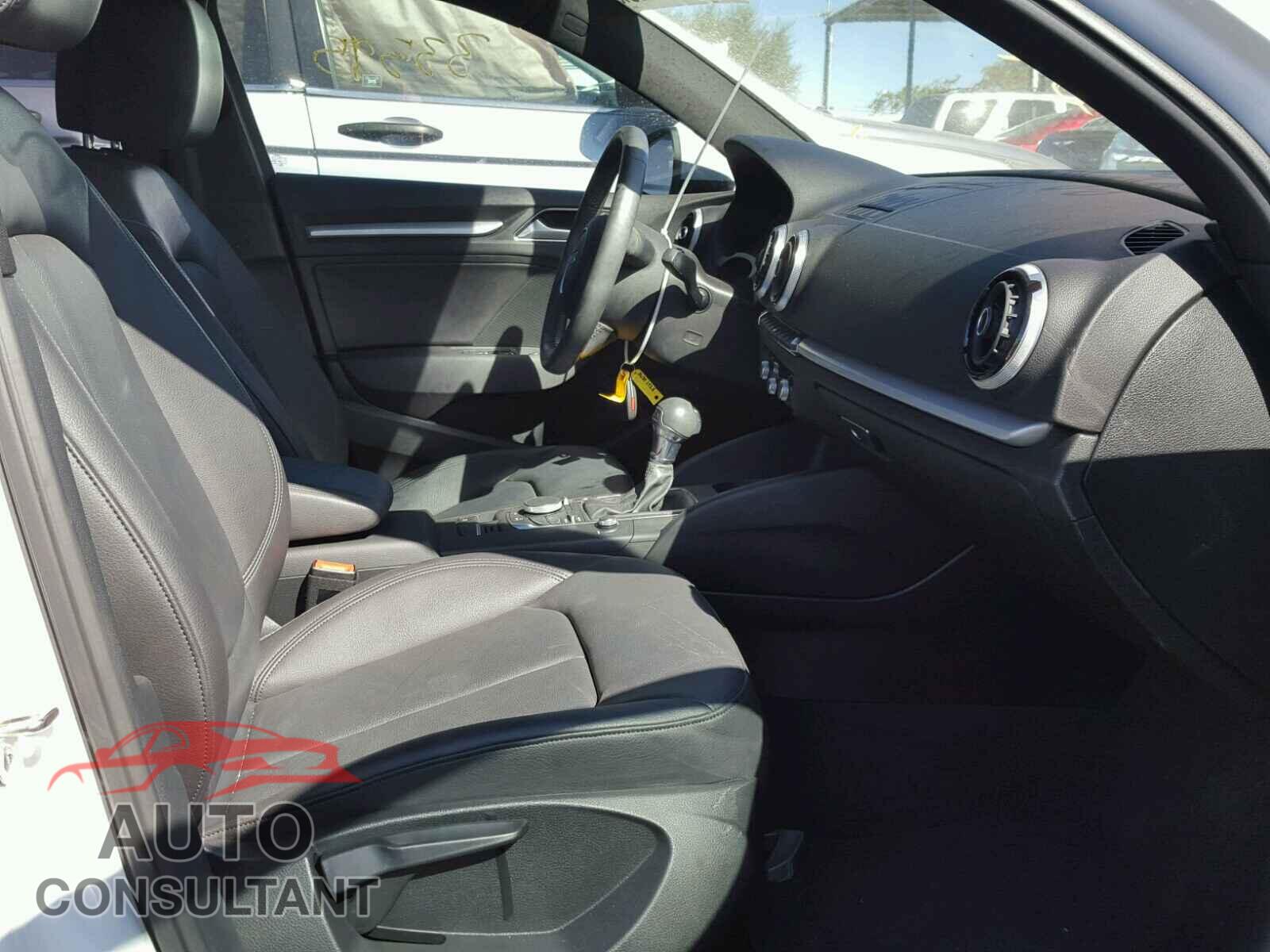 AUDI A3 2016 - WAUA7GFF2G1041431